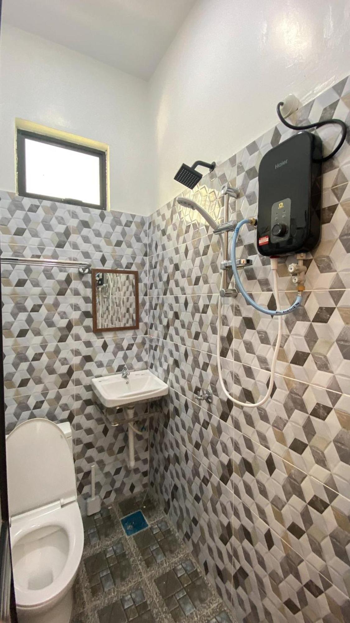 Eleven25 Roomstay Dungun Exterior photo