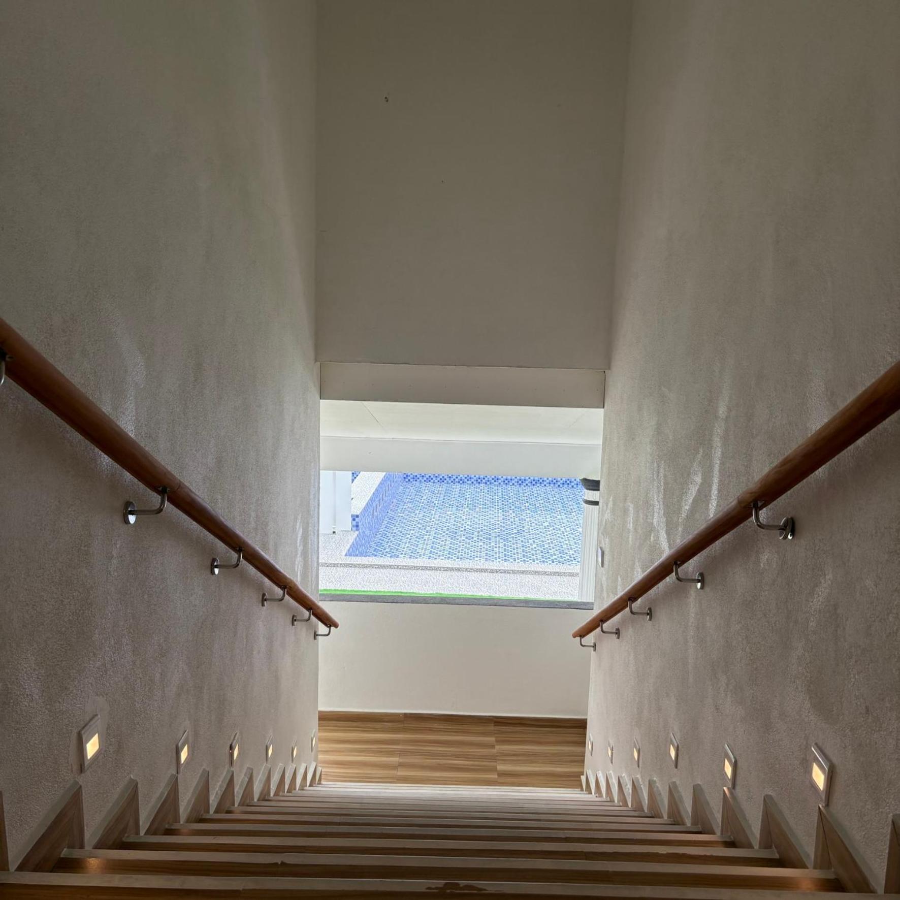 Eleven25 Roomstay Dungun Exterior photo